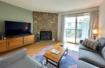 3656 S Depew St, Unit 205 in Lakewood, CO - Building Photo - Building Photo