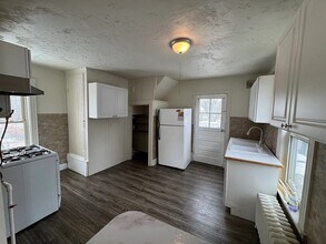 78 Birch St in Worcester, MA - Building Photo - Building Photo