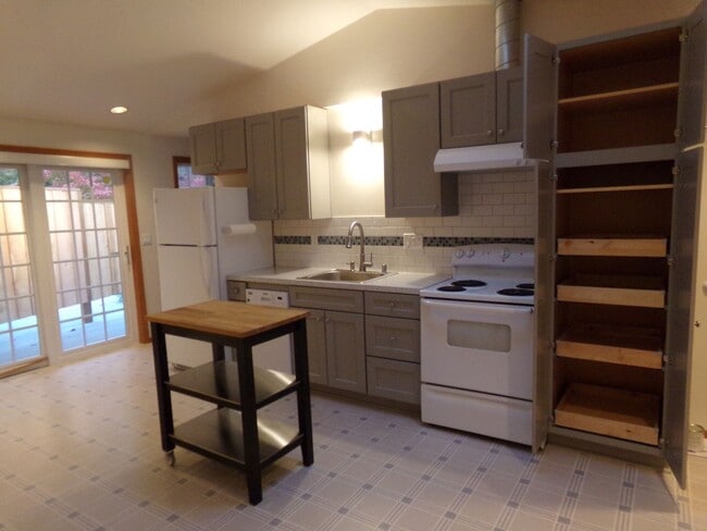 711 N Morrison Rd in Vancouver, WA - Building Photo - Building Photo