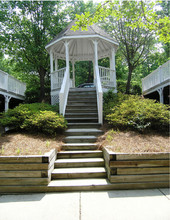 Birchwood Apartments in Durham, NC - Foto de edificio - Building Photo