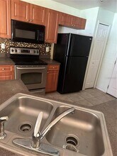 506 Myakka Ct in Poinciana, FL - Building Photo - Building Photo