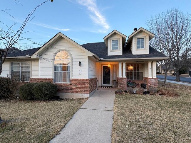 property at 432 Hanover Ct