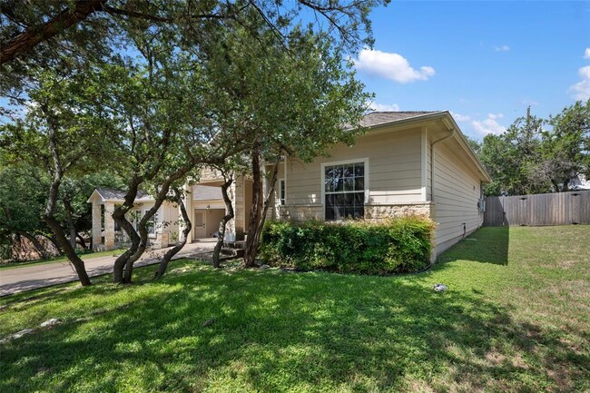 1002 Castile Rd in Austin, TX - Building Photo - Building Photo