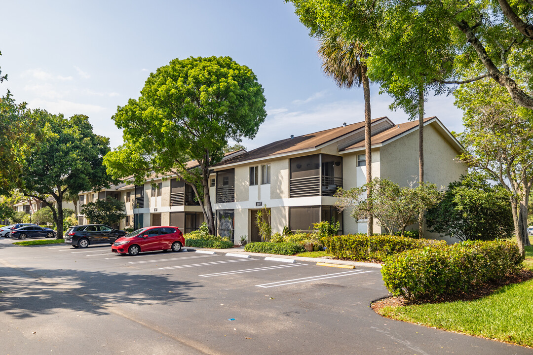 The Gardens at Palm Aire in Pompano Beach, FL - Building Photo