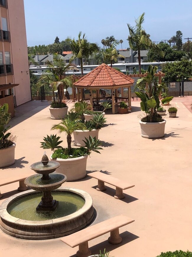 4730 Noyes St in San Diego, CA - Building Photo - Building Photo