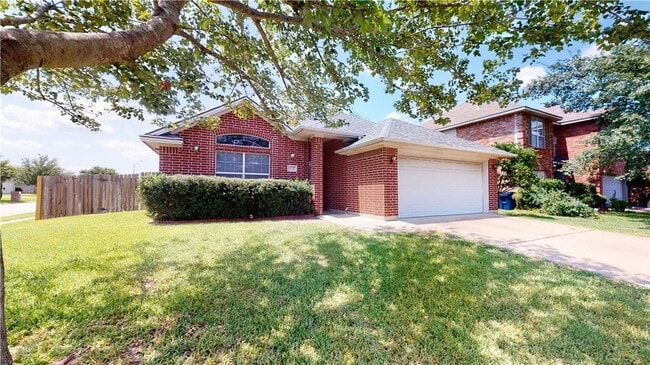 235 Stuttgart Cir in College Station, TX - Building Photo - Building Photo