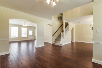 18402 Deer Crossing Dr in Humble, TX - Building Photo - Building Photo