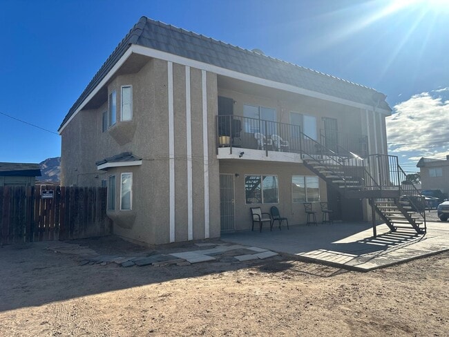 5666 E Lake Mead Blvd in Las Vegas, NV - Building Photo - Building Photo