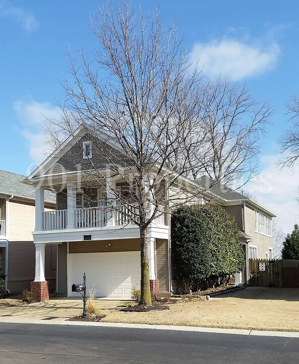 1220 Harbor River Dr in Memphis, TN - Foto de edificio