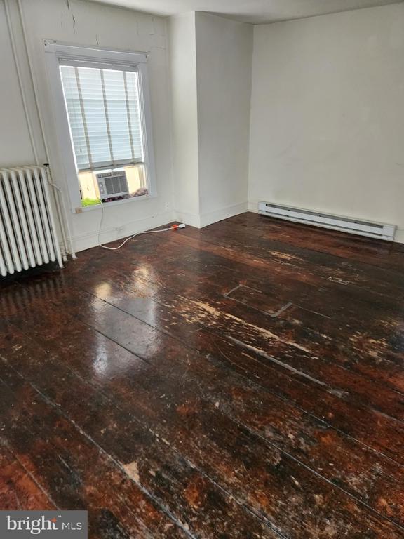 property at 114 S Princess St