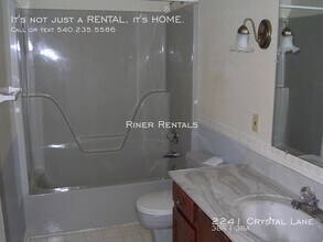 2241 Crystal Ln in Harrisonburg, VA - Building Photo - Building Photo
