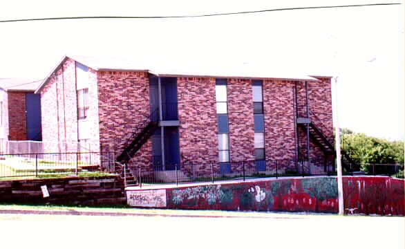 Fossil Ridge Apartments in Fort Worth, TX - Building Photo