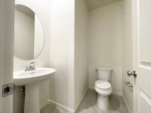 9078 Vesey Ave in Las Vegas, NV - Building Photo - Building Photo