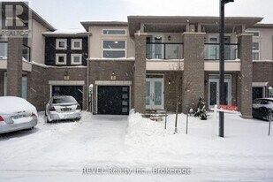 87 Renfrew Trl in Welland, ON - Building Photo