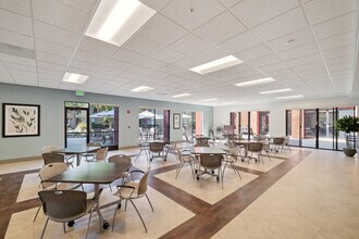 Redwood Seniors of Willow Glen - 55+ in San Jose, CA - Foto de edificio - Building Photo