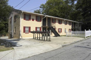 400 Lindsey St Apartments