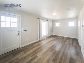 34 Glenwood Ave in Tooele, UT - Building Photo - Building Photo