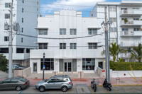 335 Ocean Dr in Miami Beach, FL - Building Photo - Building Photo