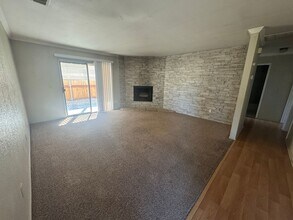 655 Las Tablas Rd in Templeton, CA - Building Photo - Building Photo