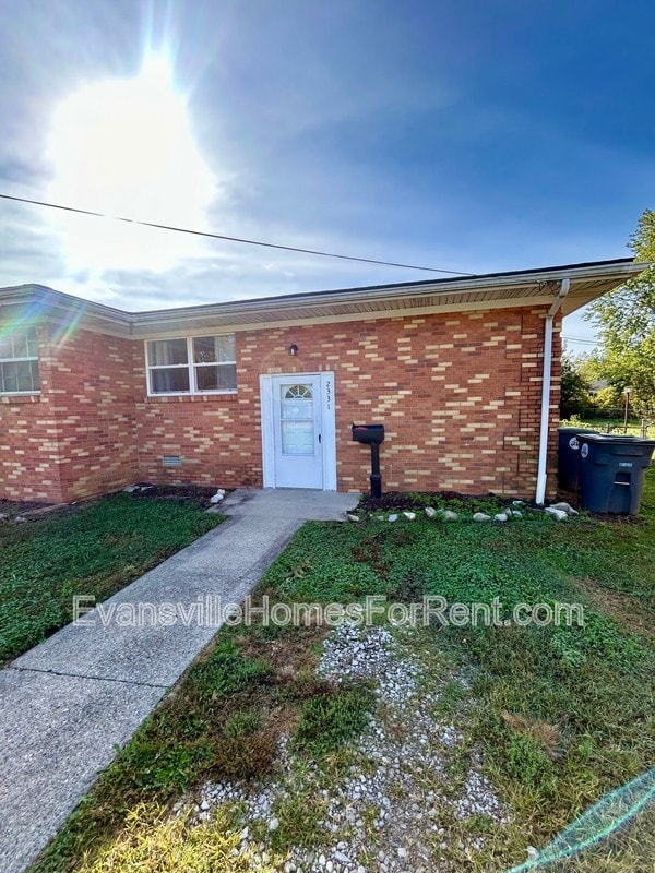 property at 2333-2333 Vogel Rd