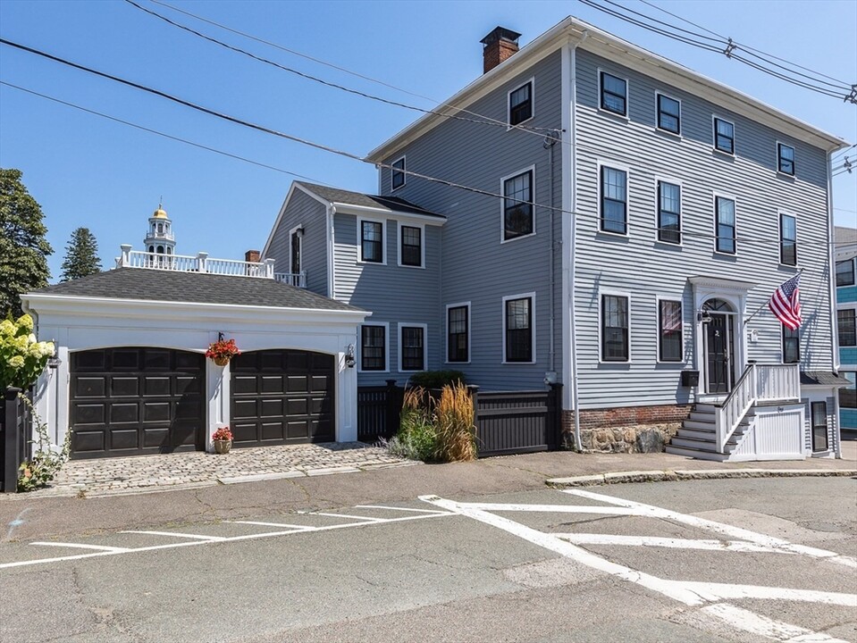 1 Pearl St in Marblehead, MA - Building Photo