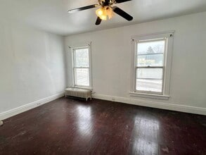 163 Market St in Amsterdam, NY - Building Photo - Building Photo