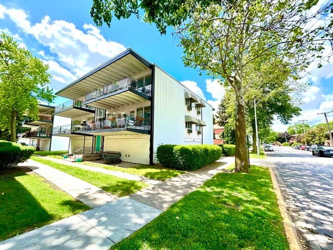 property at 7446 Franklin St