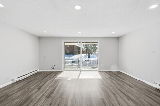 18 Fountain Ln in Weymouth, MA - Building Photo - Building Photo