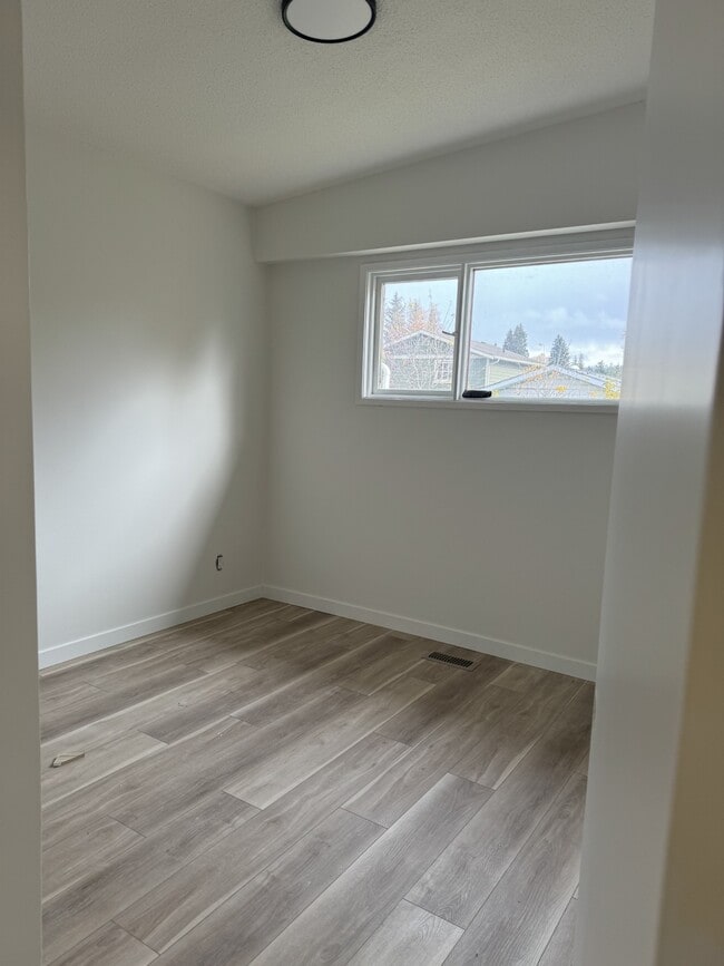 property at 2902-3002902 Upland St