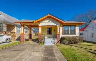 2107 Oak St in Chattanooga, TN - Building Photo