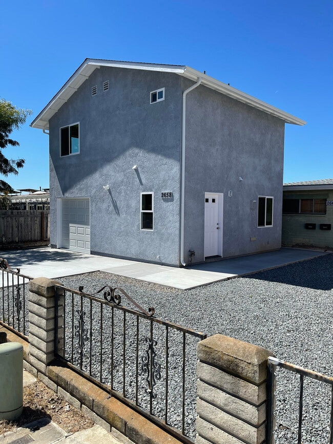 2658 Burgener Blvd in San Diego, CA - Building Photo - Building Photo