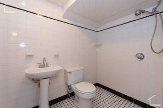1 Clevemont Ave-Unit -1RK in Boston, MA - Building Photo - Building Photo