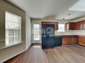 5778 Misty Hill Cir in Clemmons, NC - Foto de edificio - Building Photo