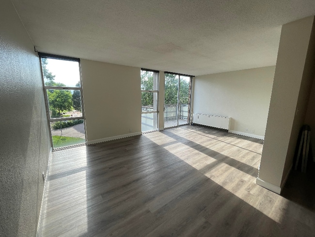 property at 2500 S York St