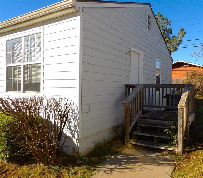 property at 2812 Mobley St NW