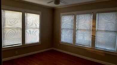 905 N Bishop Ave-Unit -D in Dallas, TX - Building Photo - Building Photo