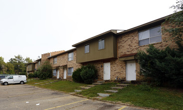 Mark IV Gardens in Gulfport, MS - Foto de edificio - Building Photo