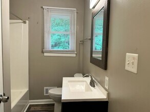 1612 Honeysuckle Rd in Raleigh, NC - Building Photo - Building Photo