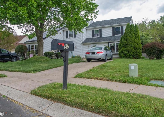 property at 37 Hewitt Ln