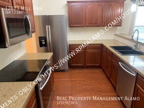 12023 Mill Pine in San Antonio, TX - Building Photo - Building Photo