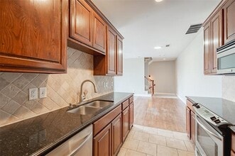 1304 Rosemary Dr in Dallas, TX - Building Photo - Building Photo