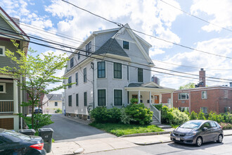 44 Evergreen St in Jamaica Plain, MA - Foto de edificio - Building Photo