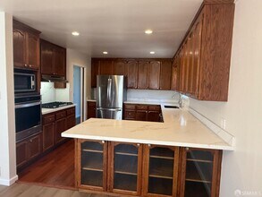 441 St Francis Blvd in Daly City, CA - Building Photo - Building Photo