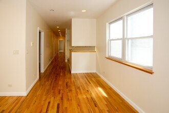 3345 N Southport Ave in Chicago, IL - Building Photo - Building Photo