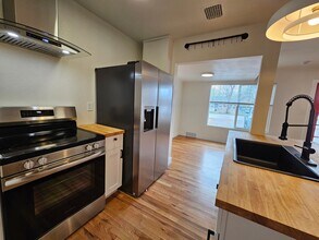 8195 W 14th Ave in Lakewood, CO - Building Photo - Building Photo