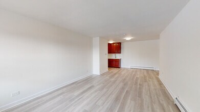 8100 Oakton St in Niles, IL - Building Photo - Building Photo