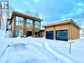 150 Sunset Blvd in Blue Mountains, ON - Building Photo - Building Photo
