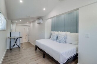 8770 Washington Ave-Unit -A in La Mesa, CA - Building Photo - Building Photo