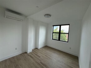 84-03 Lander St in Queens, NY - Building Photo - Building Photo
