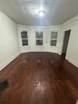 96 N Essex Ave, Unit 2 in Orange, NJ - Building Photo